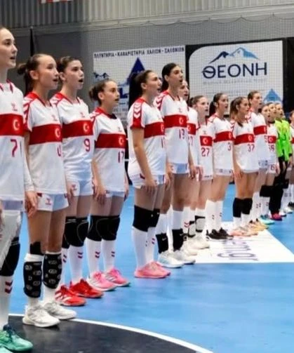 BİZİM KIZLAR